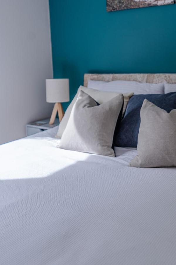 Iconic Garden Apt, Steps From City Centre & Cafes Μπρίστολ Εξωτερικό φωτογραφία