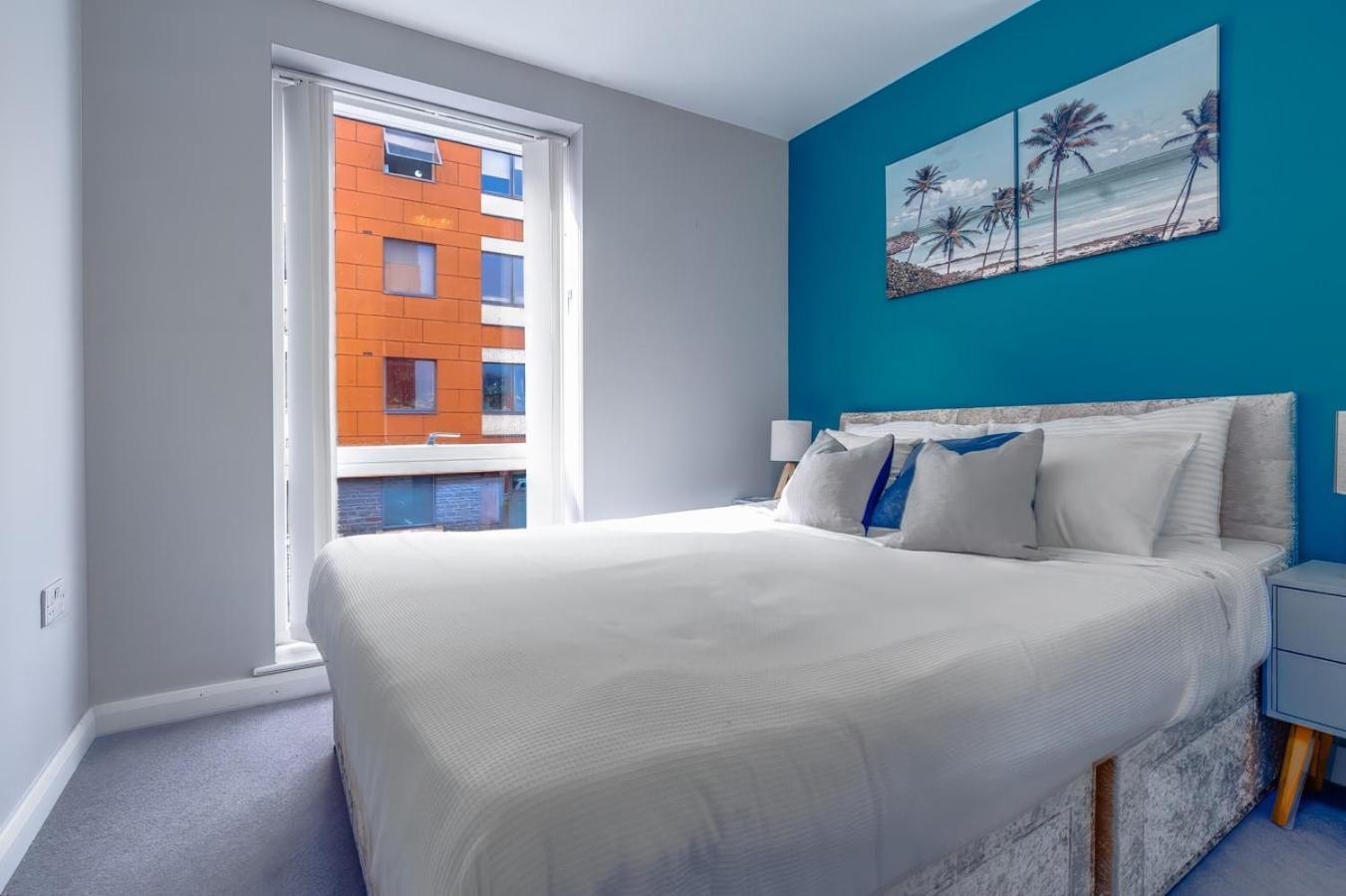 Iconic Garden Apt, Steps From City Centre & Cafes Μπρίστολ Εξωτερικό φωτογραφία